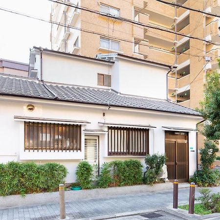 Family House Leilighet Ōsaka Eksteriør bilde