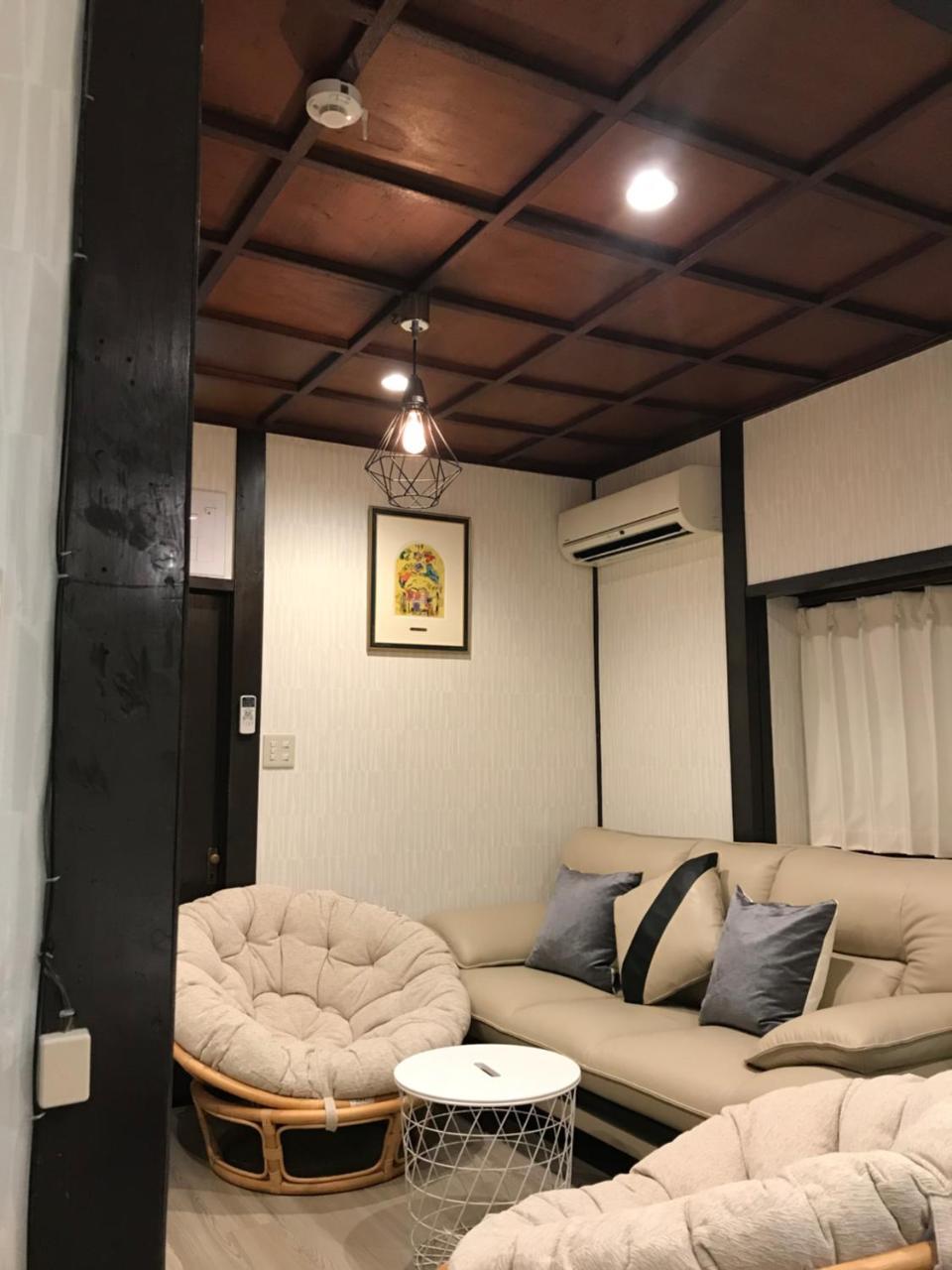 Family House Leilighet Ōsaka Eksteriør bilde