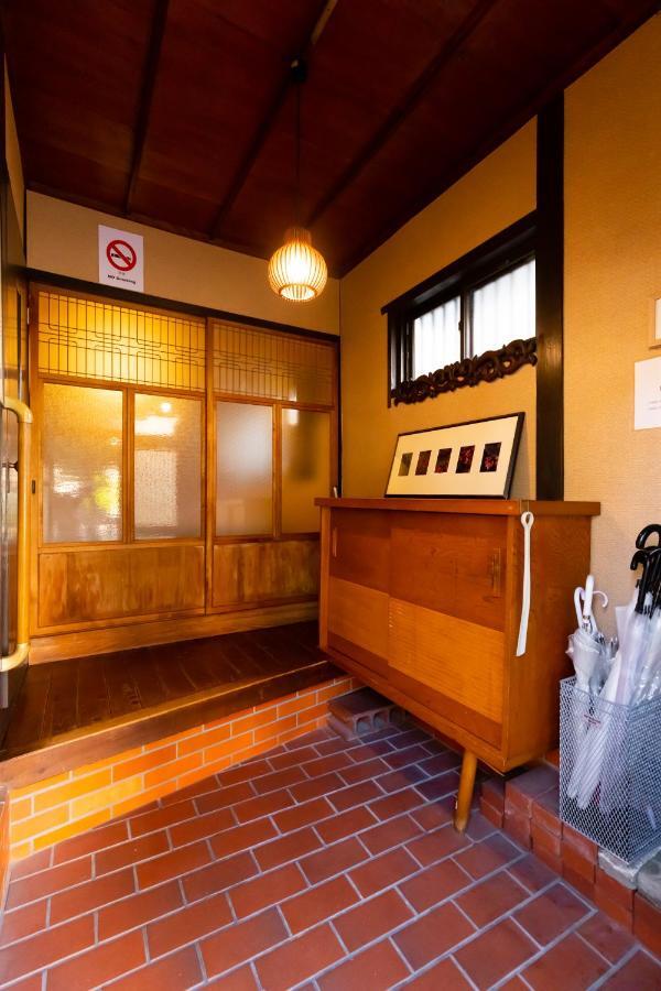 Family House Leilighet Ōsaka Eksteriør bilde